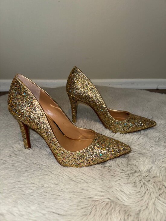Jessica Simpson Shoes - Jessica Simpson Prizma Gold Glitter Pumps US 7